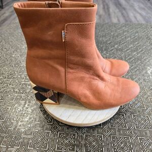 🐢 Toms Emmy Womens Brown Nubuck Zipper Ankle & Booties Boots Size W6 GC!